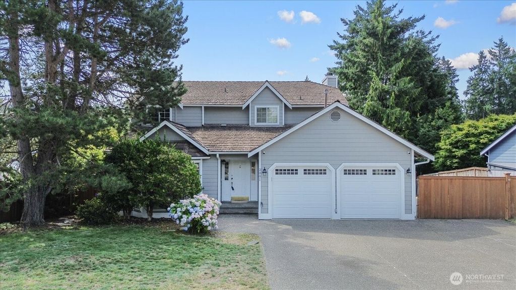 Photo of 2001 S 375th Street, Federal Way, WA 98003 (MLS # 2410465)
