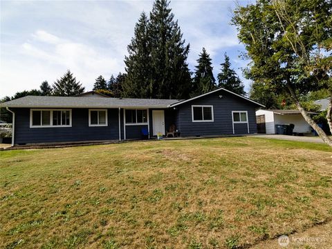 Photo of 12318 81st Avenue E, Puyallup, WA 98373 (MLS # 2434004)