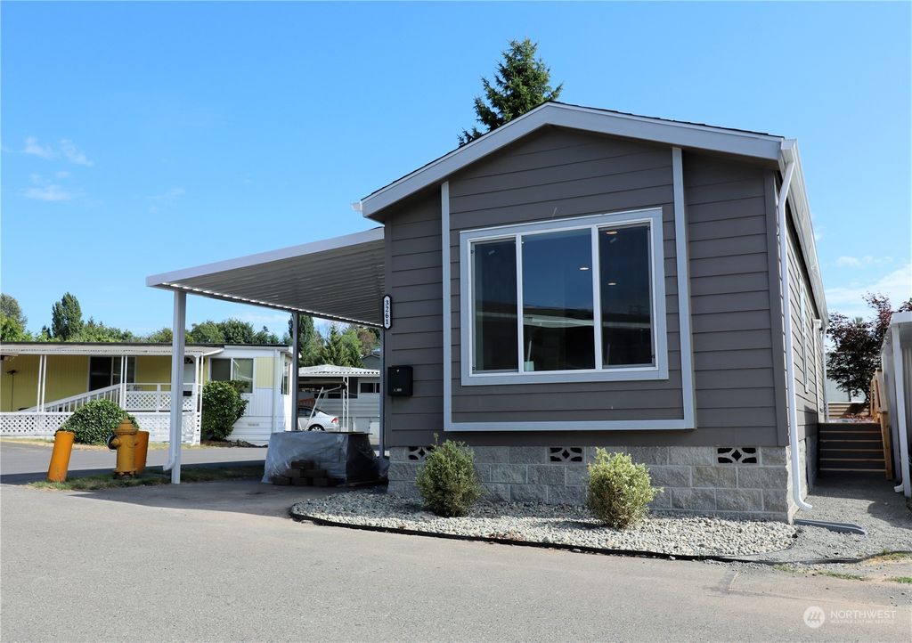 Photo of 3261 S 182nd Place #227, SeaTac, WA 98188 (MLS # 2138631)