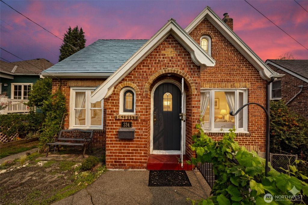 Photo of 334 NE 57th Street, Seattle, WA 98105 (MLS # 2410083)