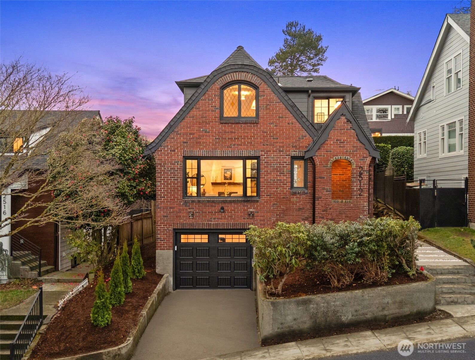 2512 Nob Hill Avenue N