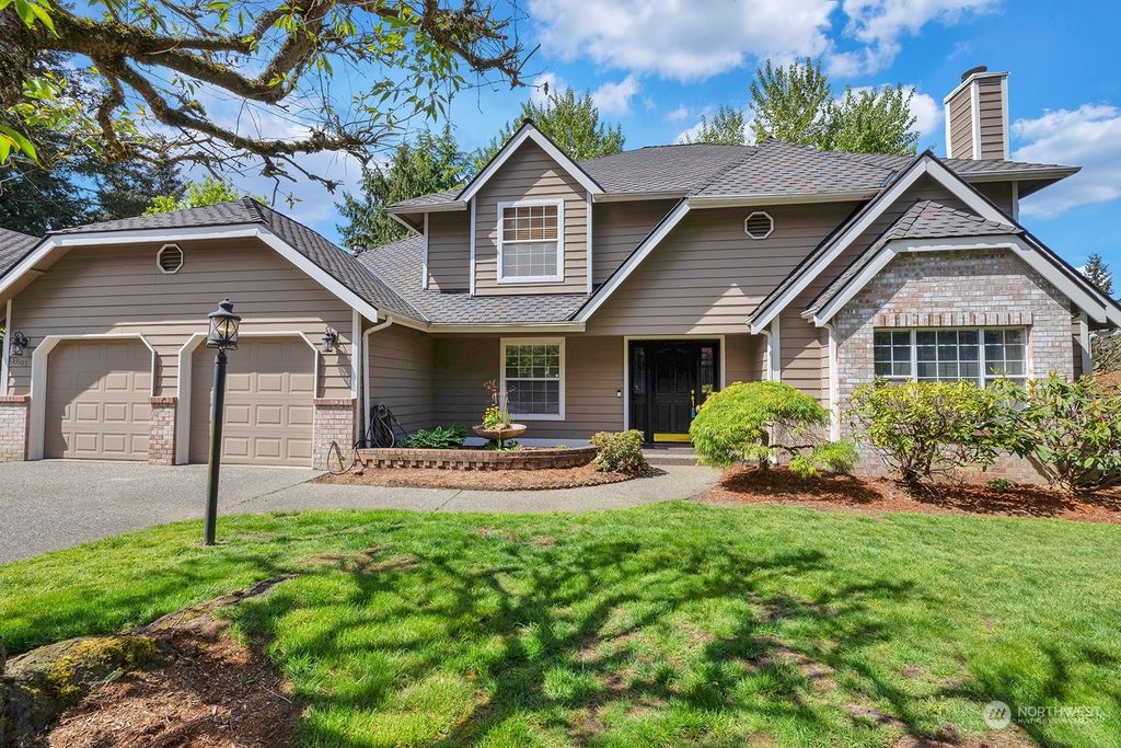 Photo of 33103 11th Avenue SW, Federal Way, WA 98023 (MLS # 2232726)