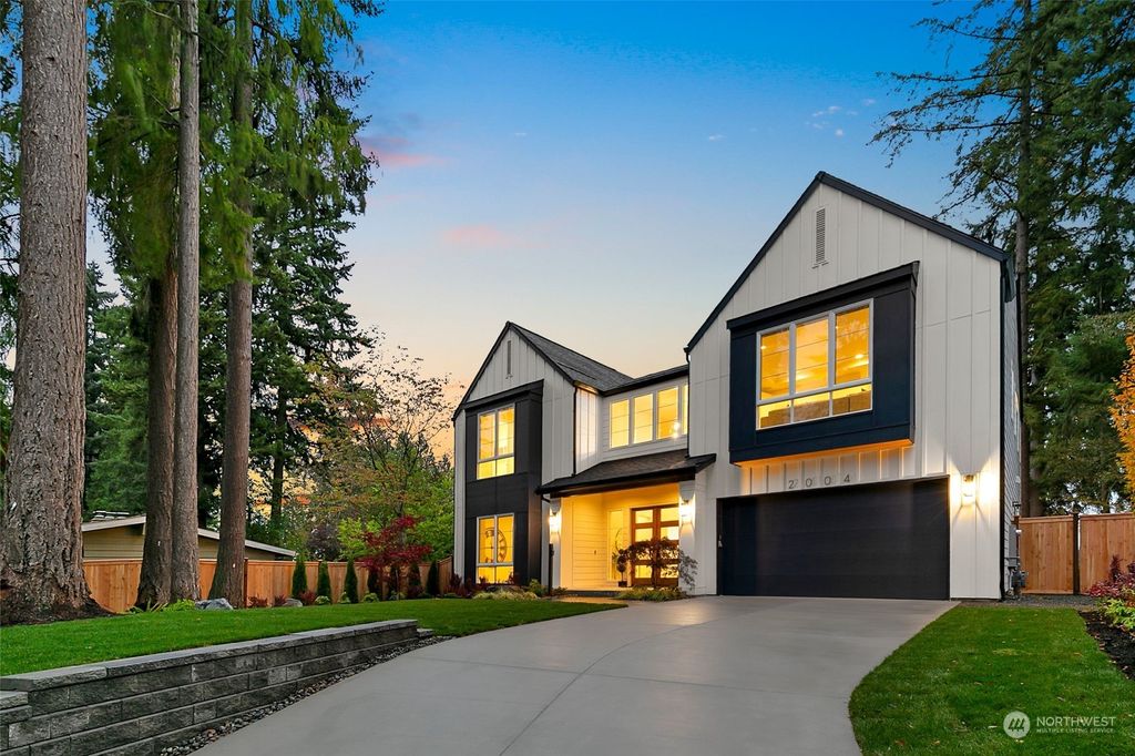 Photo of 2004 154th Avenue SE, Bellevue, WA 98007 (MLS # 2171893)