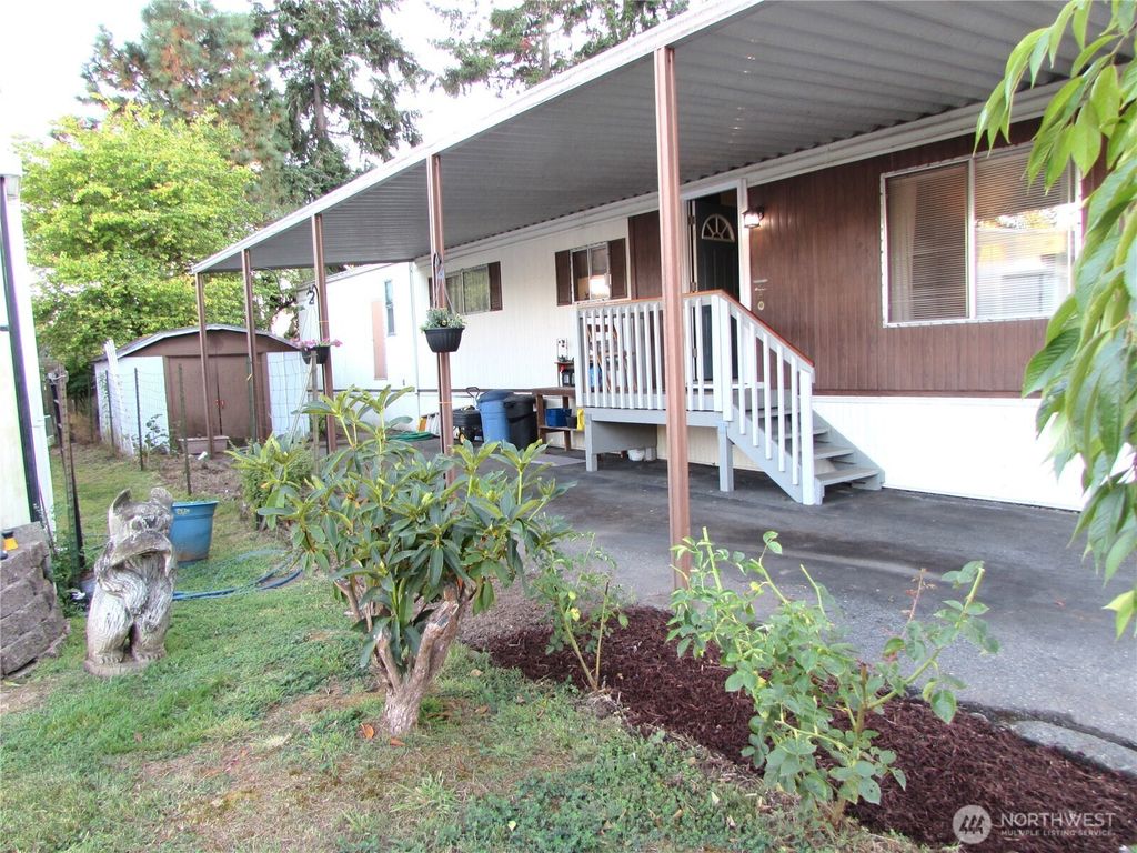 Photo of 5220 176th Street SW #27, Lynnwood, WA 98037 (MLS # 2436202)