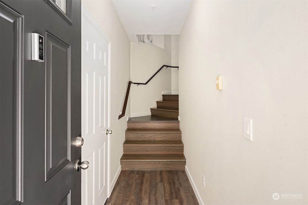 Photo of 1855 Trossachs Boulevard SE #1006, Sammamish, WA 98075 (MLS # 2160614)