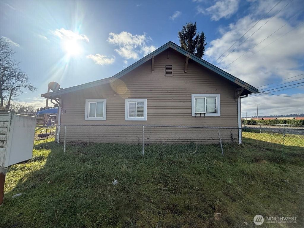 Photo of 1502 A Street, Auburn, WA 98002 (MLS # 2506138)