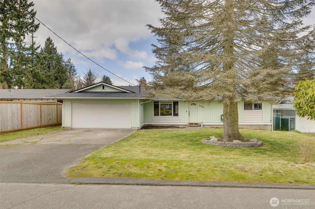 Photo of 7710 Easy Street, Everett, WA 98203 (MLS # 2341464)