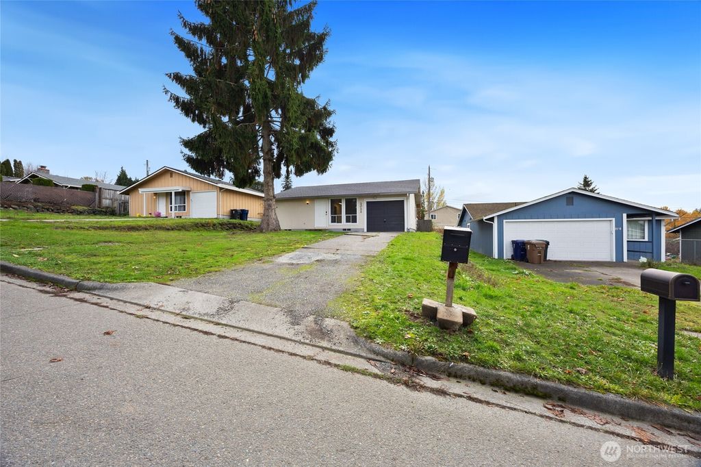 Photo of 2022 E 36th Street, Tacoma, WA 98404 (MLS # 2461621)