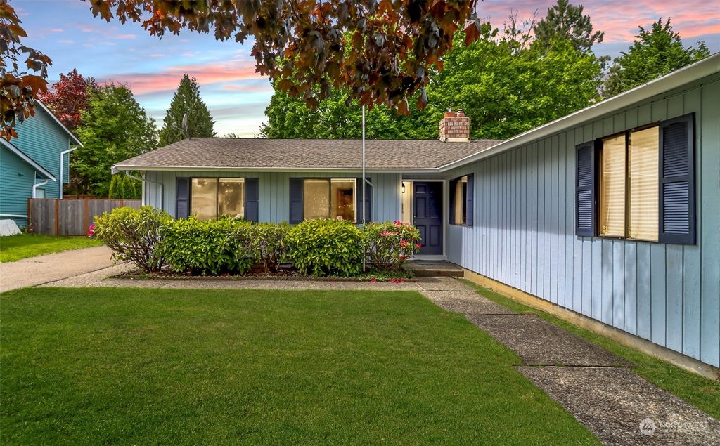 Photo of 18651 110th Place SE, Renton, WA 98055 (MLS # 2242174)