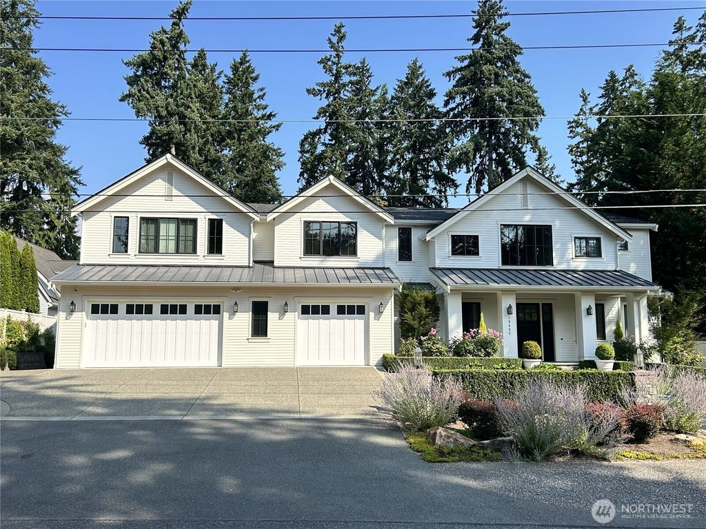 Photo of 10452 SE 23rd Street, Bellevue, WA 98004 (MLS # 2448464)