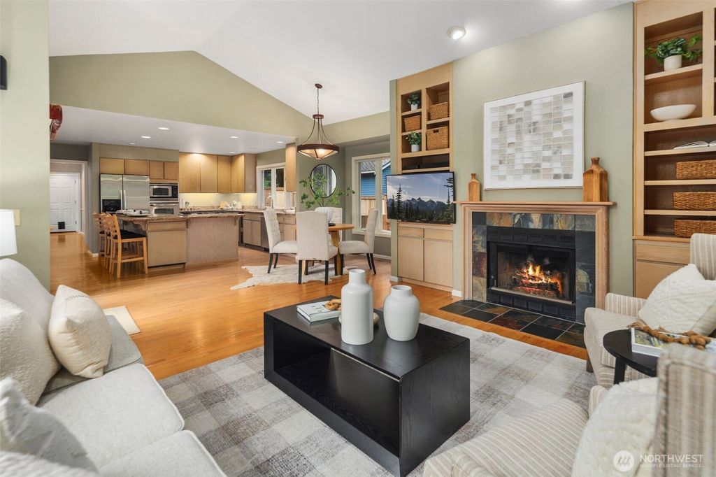 Photo of 21829 NE 30th Place, Sammamish, WA 98074 (MLS # 2377163)