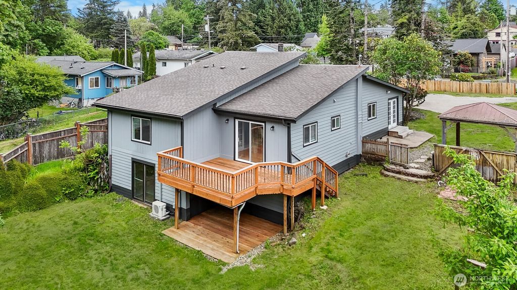 Photo of 884 Fairmount Avenue, Shelton, WA 98584 (MLS # 2527519)