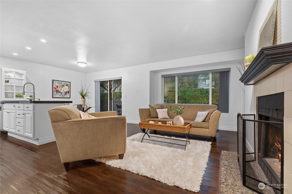 Photo of 925 5th Avenue #D3, Kirkland, WA 98033 (MLS # 2313831)