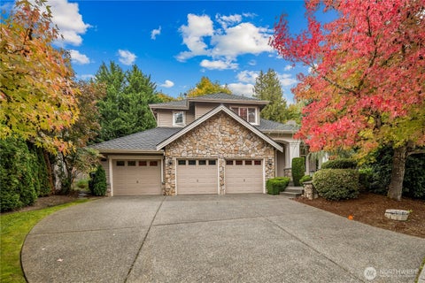 Photo of 19618 NE 44th Place, Sammamish, WA 98074 (MLS # 2592565)