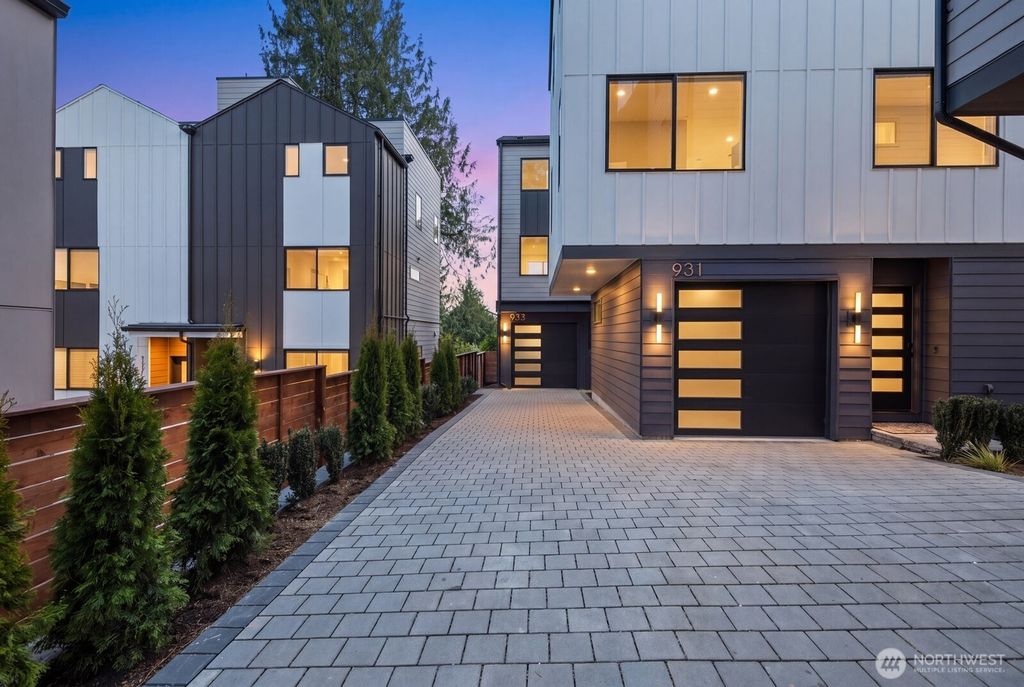 Photo of 931 N 87th Street, Seattle, WA 98103 (MLS # 2507194)