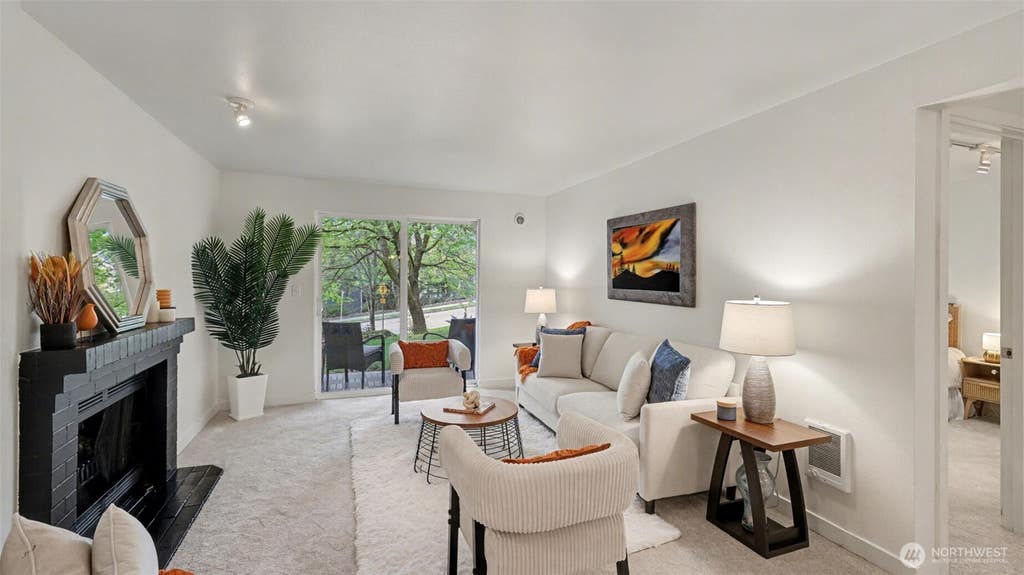 Photo of 14210 NE 181st Place #M102, Woodinville, WA 98072 (MLS # 2559254)