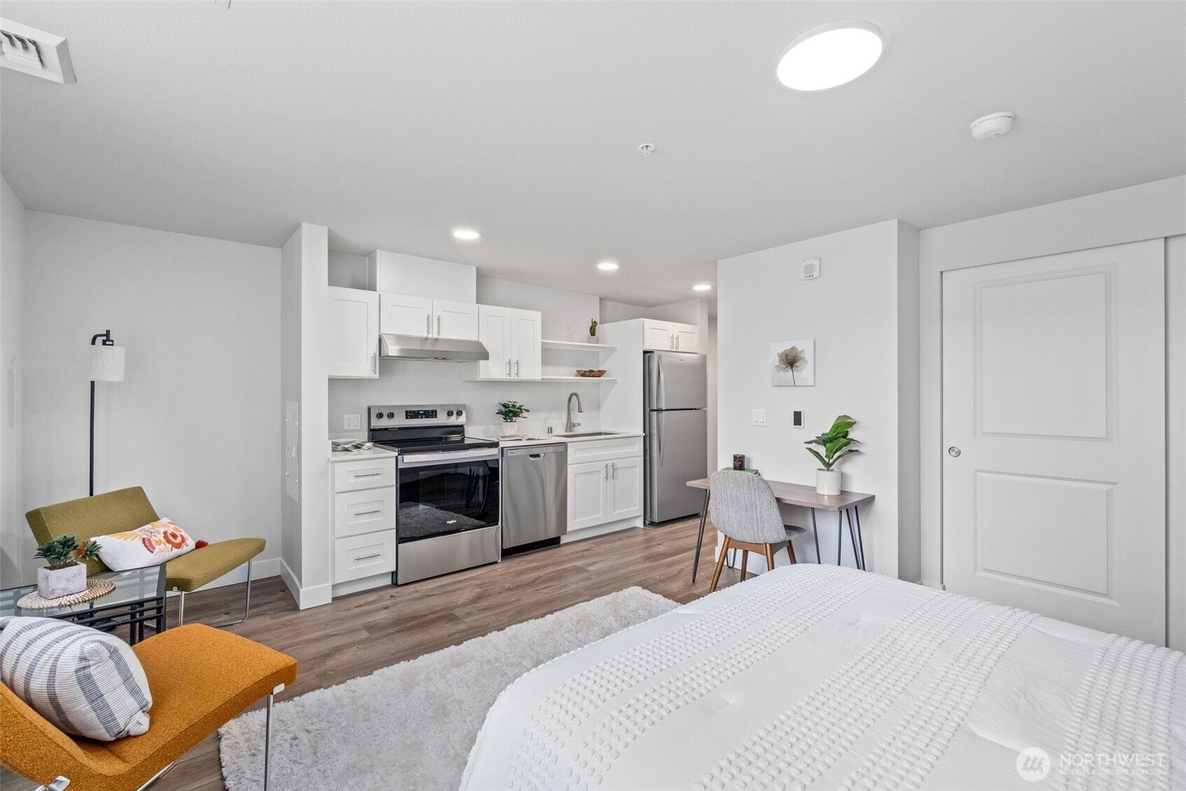 5022 Martin Luther King Jr Way S 509
