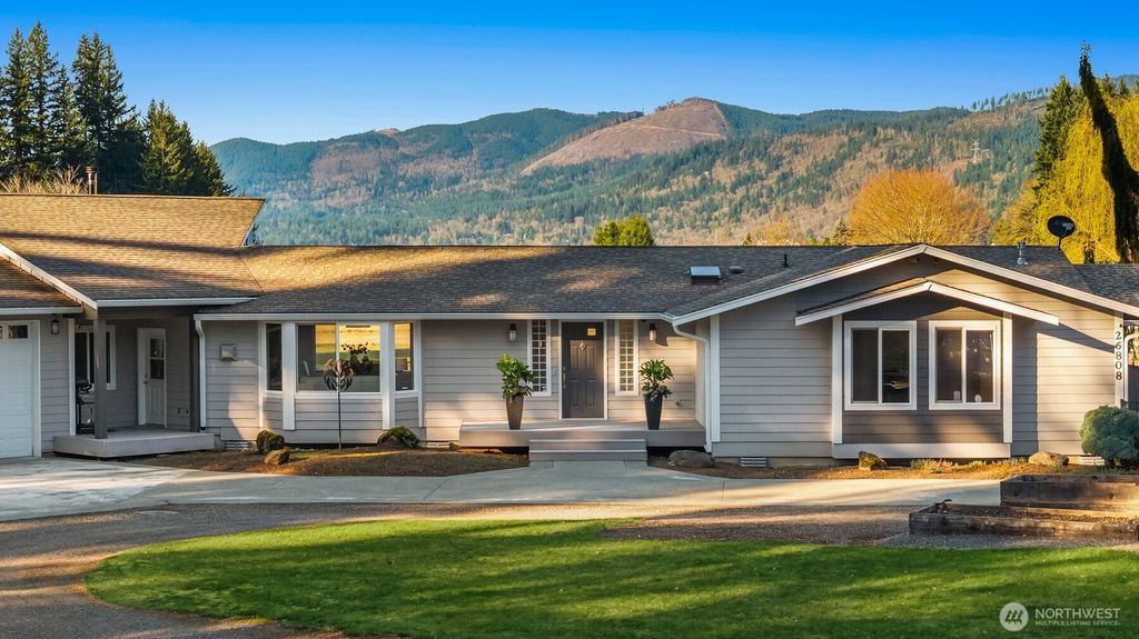 Photo of 26808 SE 216th Street, Maple Valley, WA 98038 (MLS # 2490962)