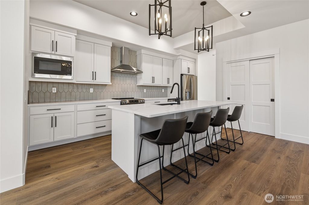 Photo of 910 Racine Springs Drive, Wenatchee, WA 98801 (MLS # 2477677)