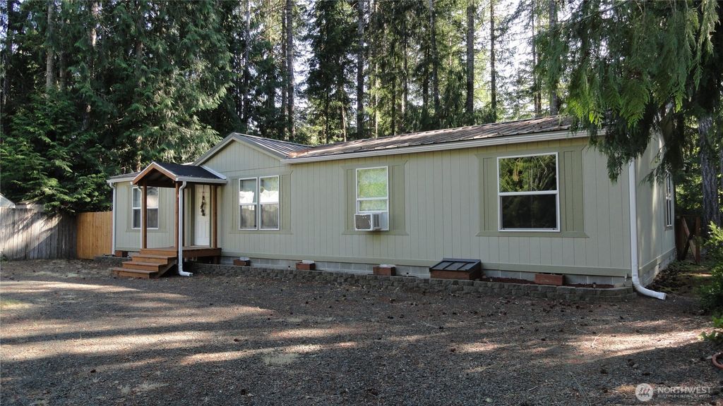 Photo of 90 N Hamma Hamma Drive E, Hoodsport, WA 98548 (MLS # 2498655)