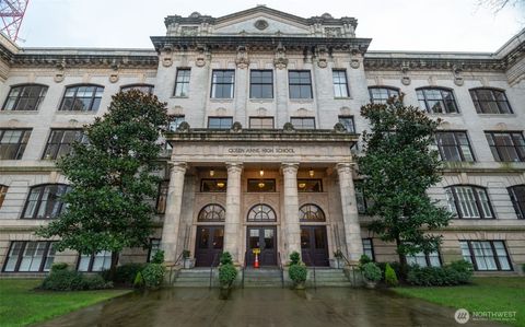 Photo of 201 Galer Street #223, Seattle, WA 98109 (MLS # 2475538)