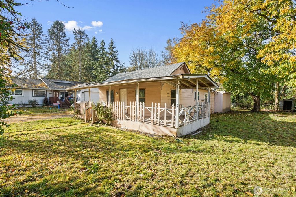Photo of 623 Jefferson Street, Centralia, WA 98531 (MLS # 2448923)