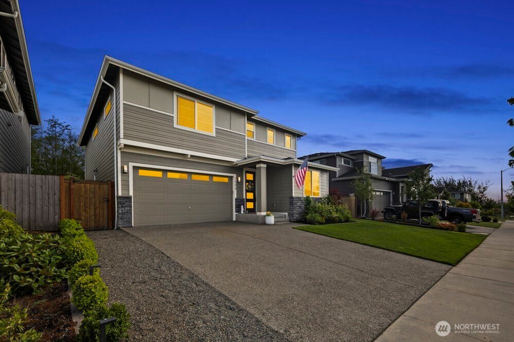 Photo of 7506 SE 11th Pl Pl, Lake Stevens, WA 98258 (MLS # 2379315)