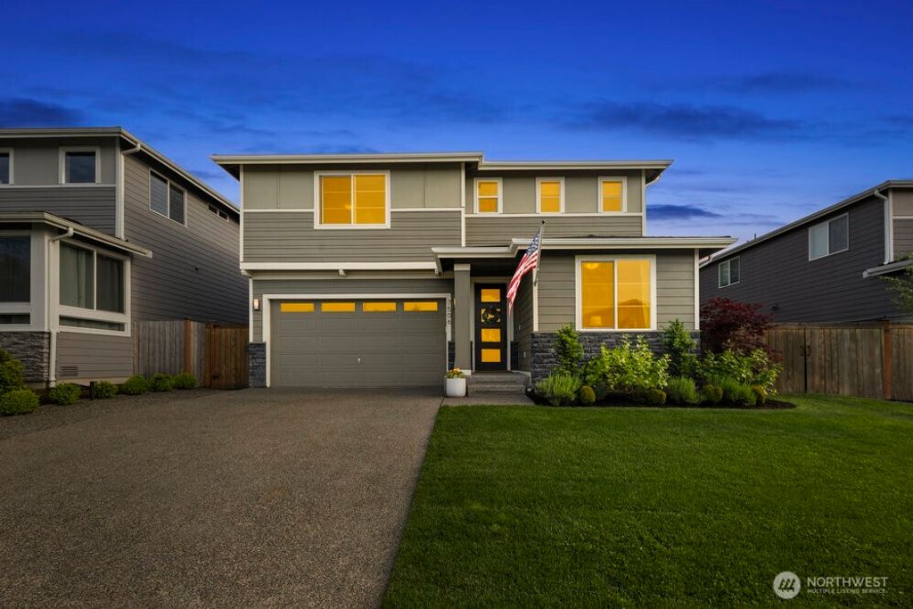 Photo of 7506 SE 11th Pl Pl, Lake Stevens, WA 98258 (MLS # 2379315)