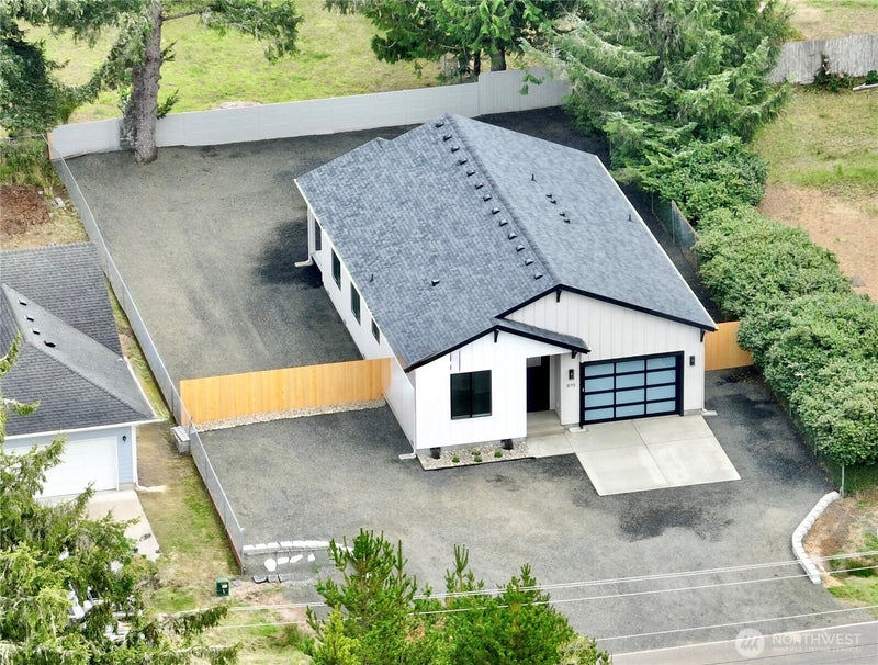 870 Mount Olympus Avenue SE