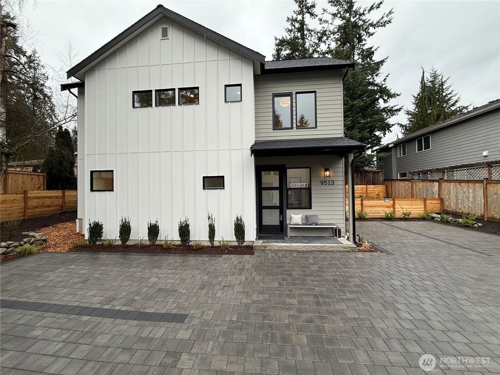 Photo of 9513 132nd Avenue NE, Kirkland, WA 98033 (MLS # 2488634)