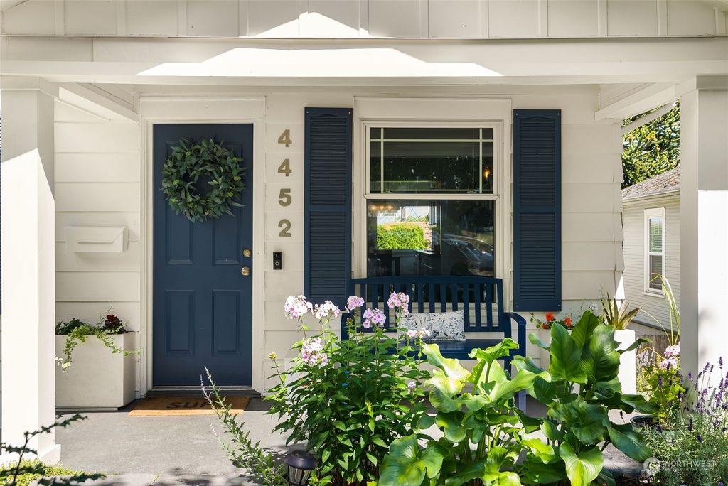 Photo of 4452 39th Avenue SW, Seattle, WA 98116 (MLS # 2138608)