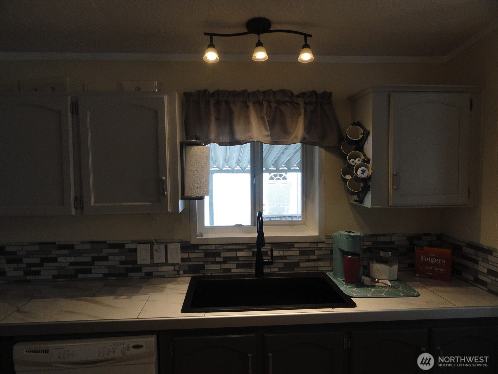 222 Maple Avenue NW Unit 6