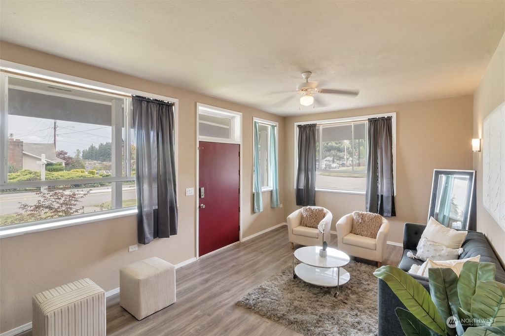 Photo of 5026 College Avenue, Everett, WA 98203 (MLS # 2130756)