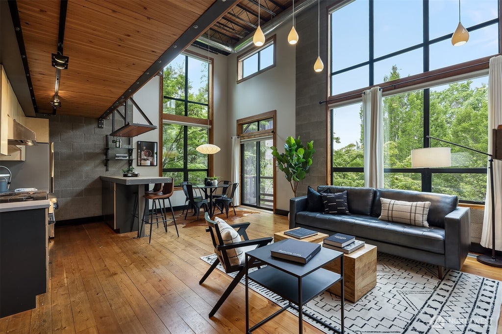 Photo of 3816 B Evanston Avenue N, Seattle, WA 98103 (MLS # 2546317)