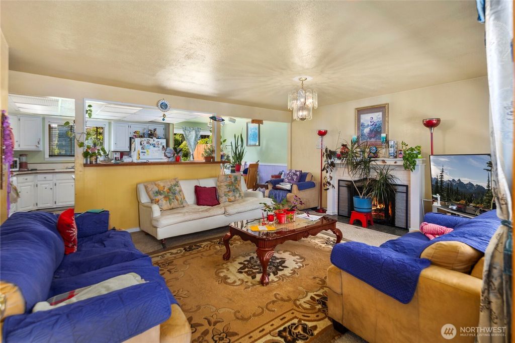 Photo of 12421 2nd Avenue S, Seattle, WA 98168 (MLS # 2389356)