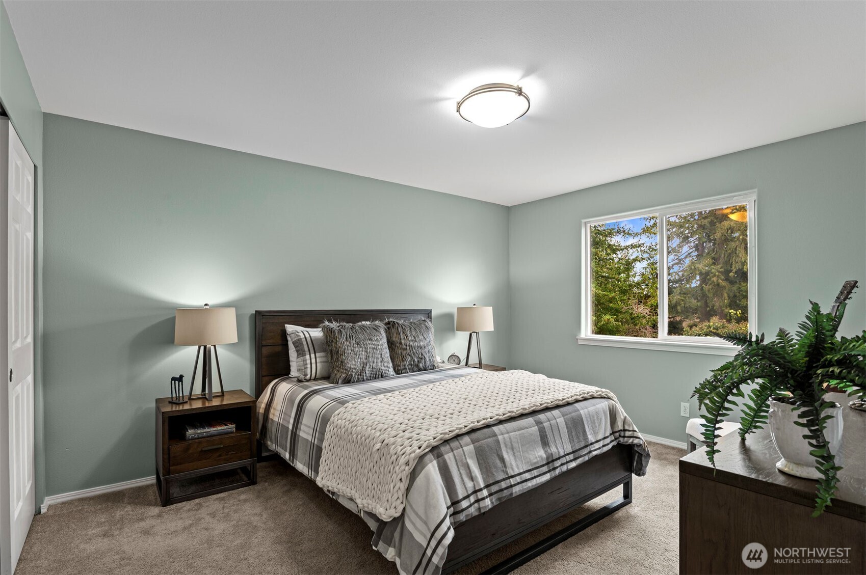 Bellingham, Washington 98229, United States, 3 Bedrooms Bedrooms, ,2 BathroomsBathrooms,Residential,Pending,106678