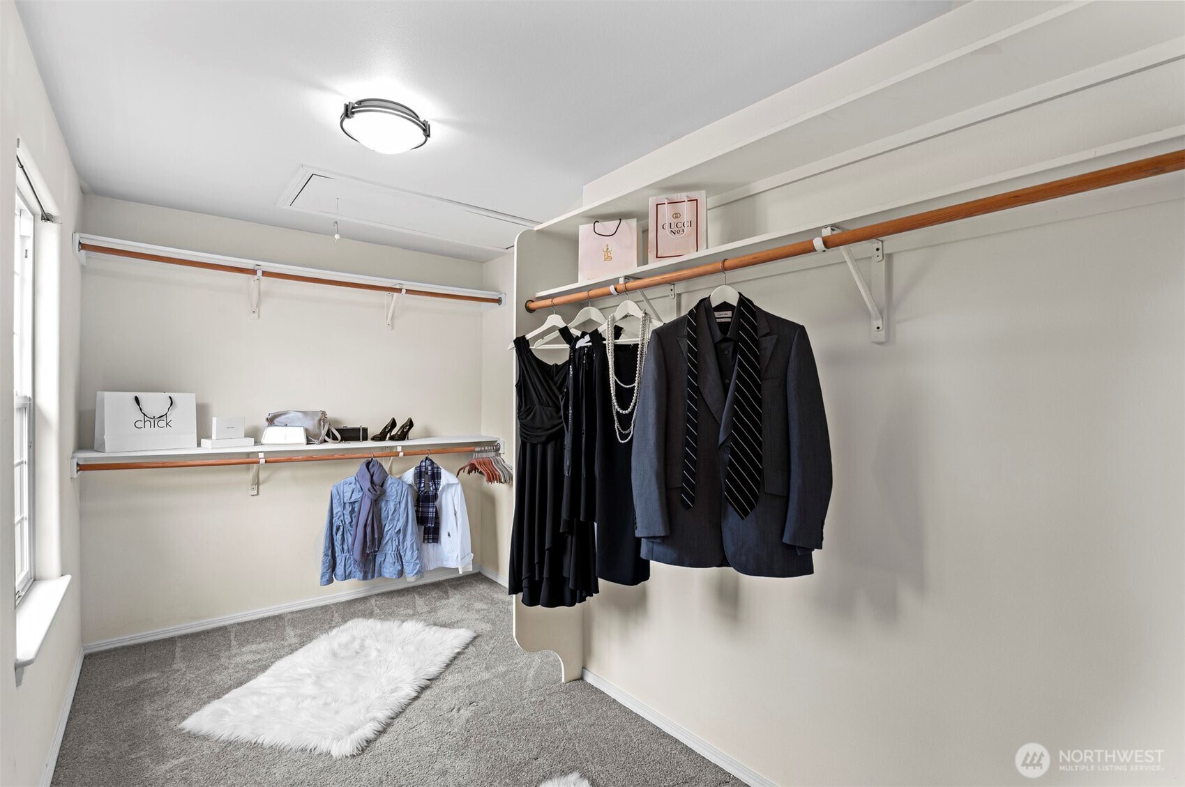 Bellingham, Washington 98229, United States, 3 Bedrooms Bedrooms, ,2 BathroomsBathrooms,Residential,Pending,106678