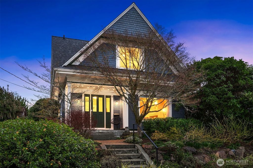 Photo of 108 Garfield Street, Seattle, WA 98109 (MLS # 2342441)