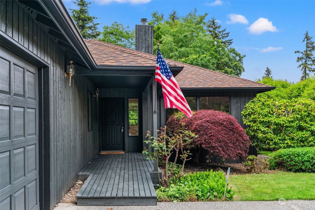 Photo of 15106 59th Place W, Edmonds, WA 98026 (MLS # 2244729)