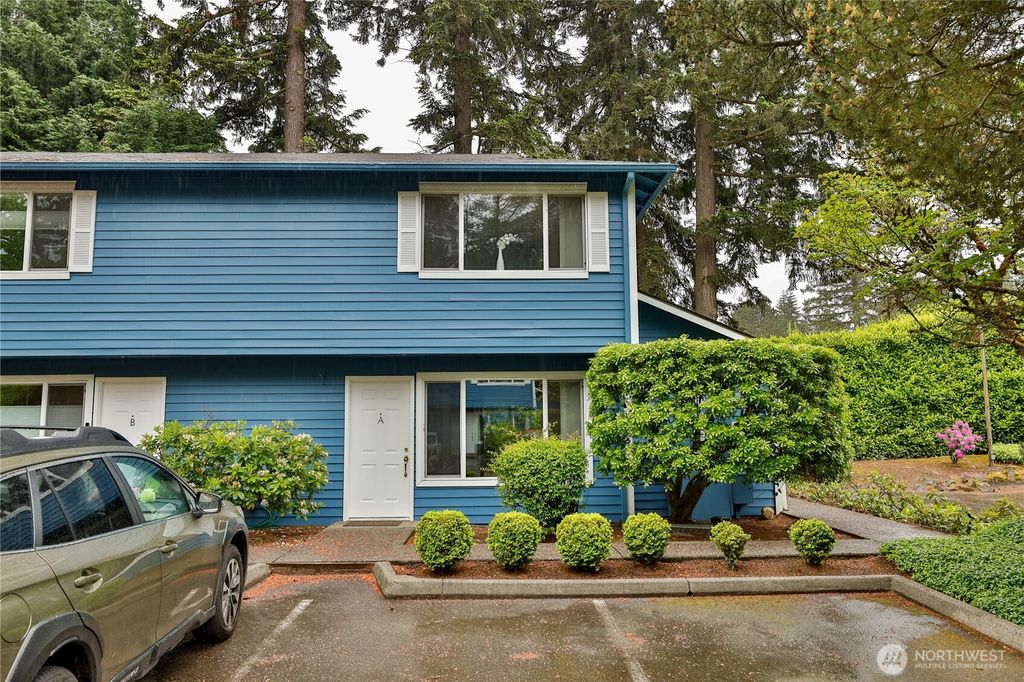 Photo of 3903 148th Avenue NE #A, Bellevue, WA 98007 (MLS # 2377923)