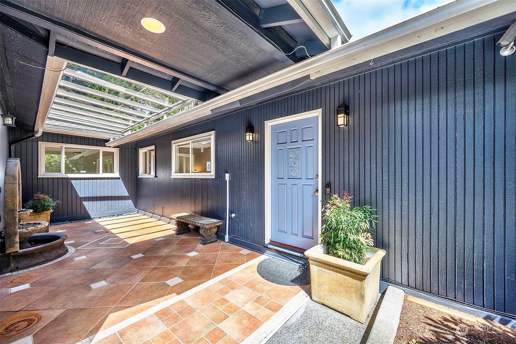 Photo of 3925 161st Avenue SE, Bellevue, WA 98006 (MLS # 2139886)