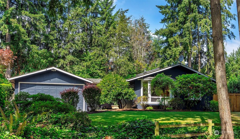 Photo of 3925 161st Avenue SE, Bellevue, WA 98006 (MLS # 2139886)