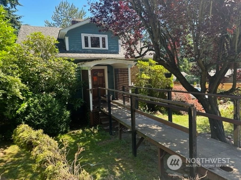 Photo of 7403 Beverly Boulevard, Everett, WA 98203 (MLS # 2144503)