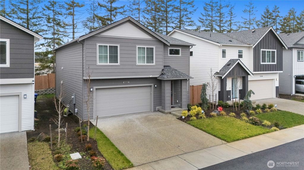 Photo of 9592 7th Avenue SE, Everett, WA 98208 (MLS # 2478562)