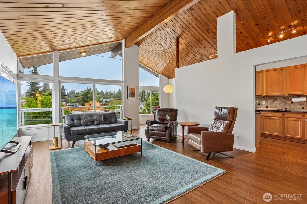 Photo of 5249 40th Avenue NE #404, Seattle, WA 98105 (MLS # 2528303)