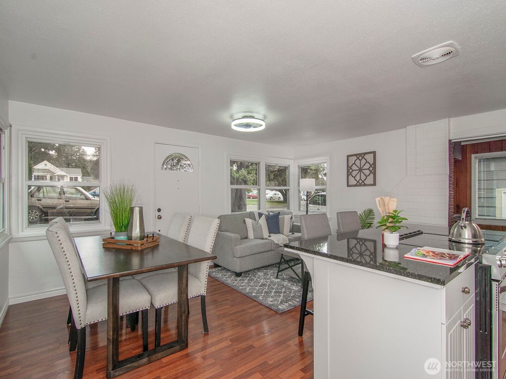 Photo of 12222 22nd Avenue S, Burien, WA 98168 (MLS # 2334871)