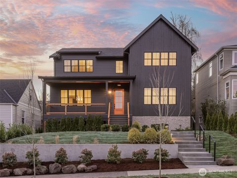 Photo of 6807 54th Avenue NE, Seattle, WA 98115 (MLS # 2472815)