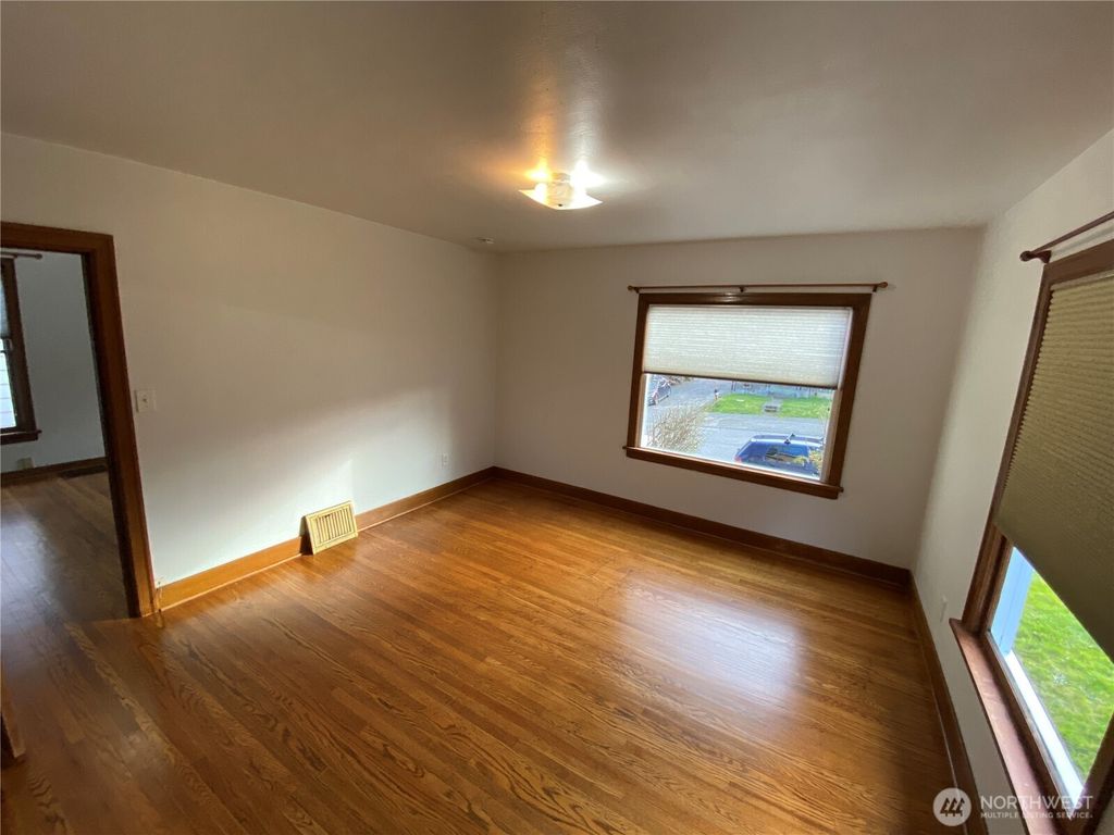 Photo of 1222 9th Street, Bremerton, WA 98337 (MLS # 2514134)