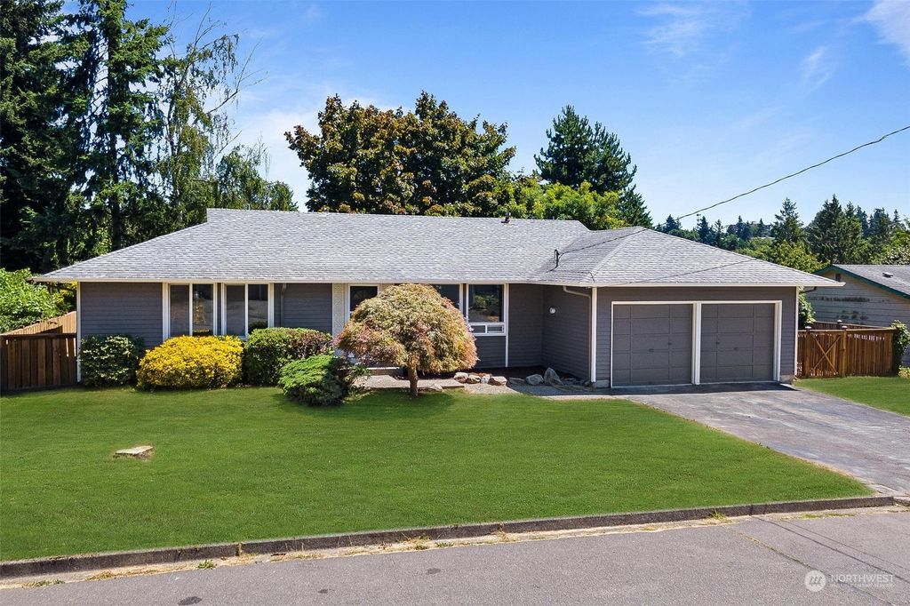 Photo of 23014 20th Avenue S, Des Moines, WA 98198 (MLS # 2140952)