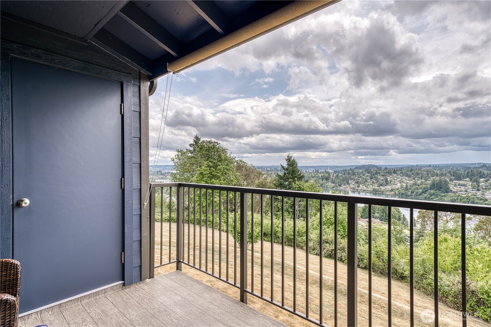 3330 Narrows View Lane NE 203
